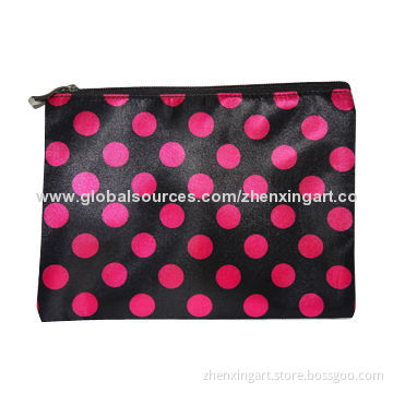 Cute polka dots cosmetic bag